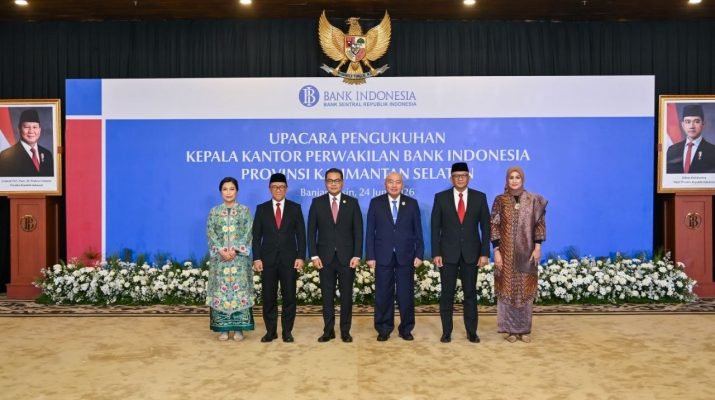 Gubernur Muhidin Hadiri Pengukuhan Kepala Perwakilan Bank Indonesia Kalsel