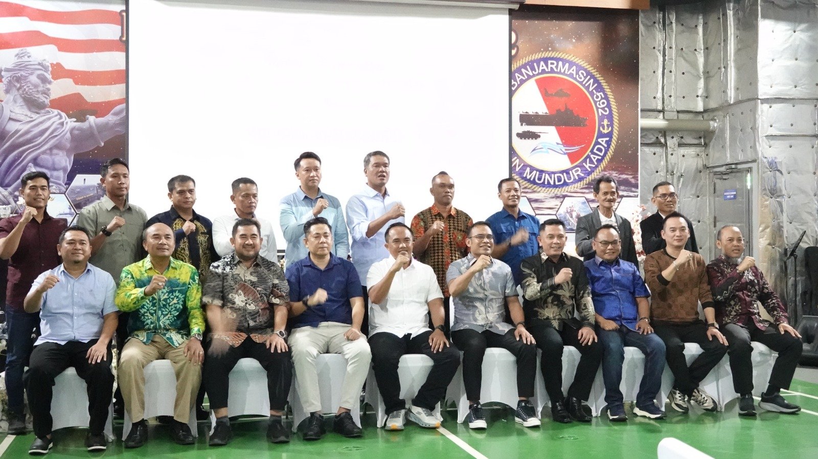 Pemkab. kotabaru Hadiri Malam Ramah Tamah Kunjungan KRI Banjarmasin-592