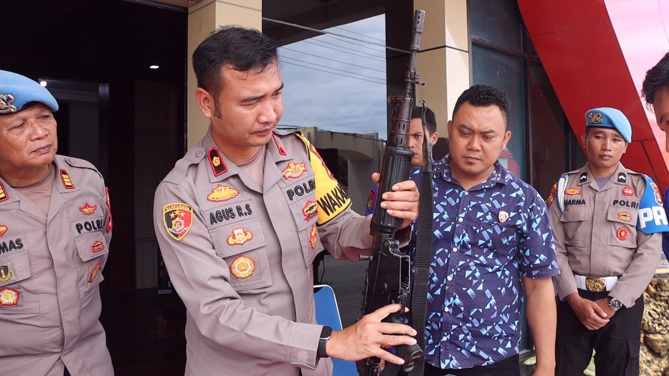 Siap Amankan Pilkada Serentak 2024, Polres Kotabaru Cek Senjata Dan Amunisi Anggota