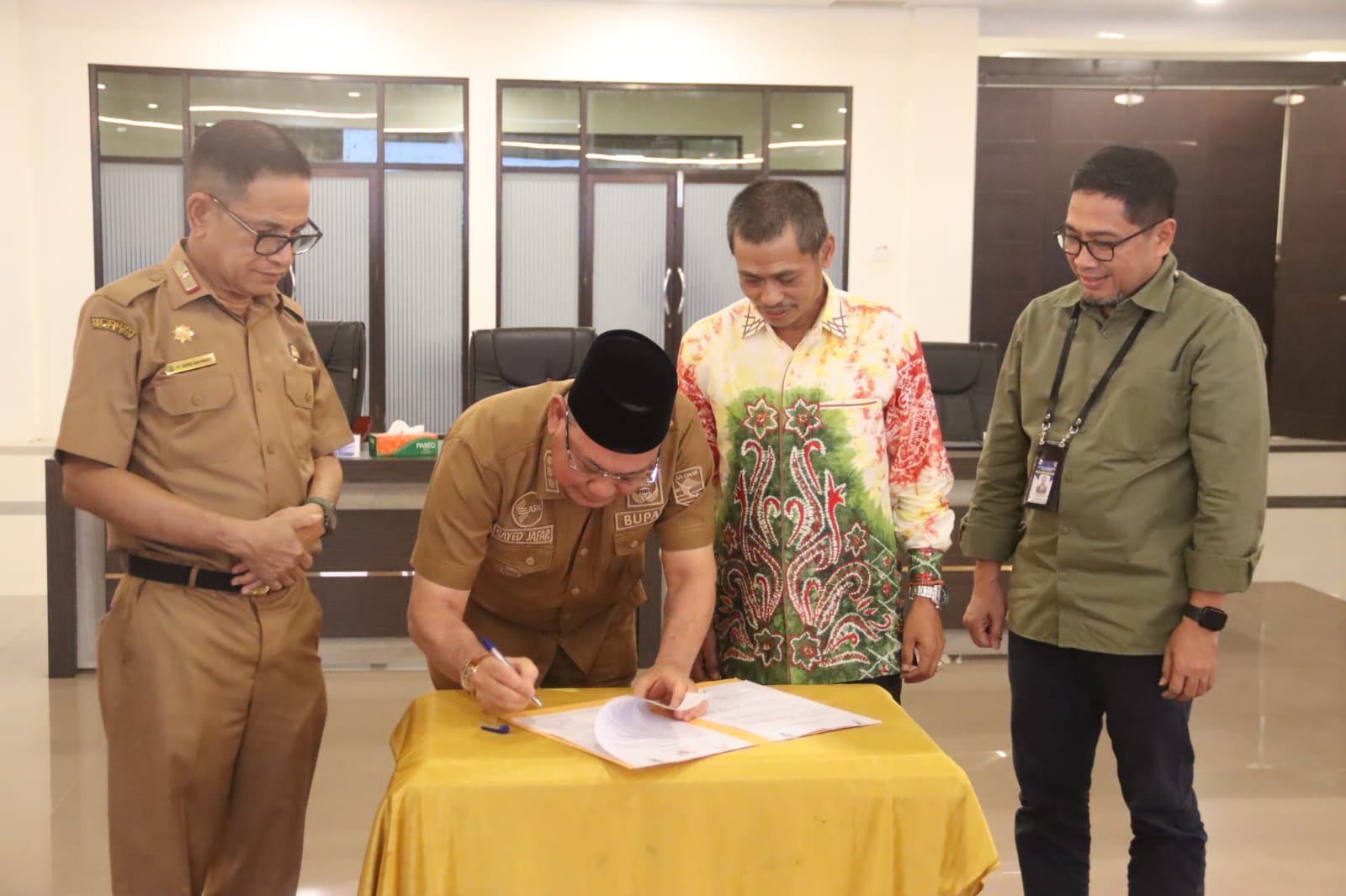 Kembangkan Kualitas SDM, Pemkab Kotabaru Dan ULM Banjarmasin Tandatangani MoU