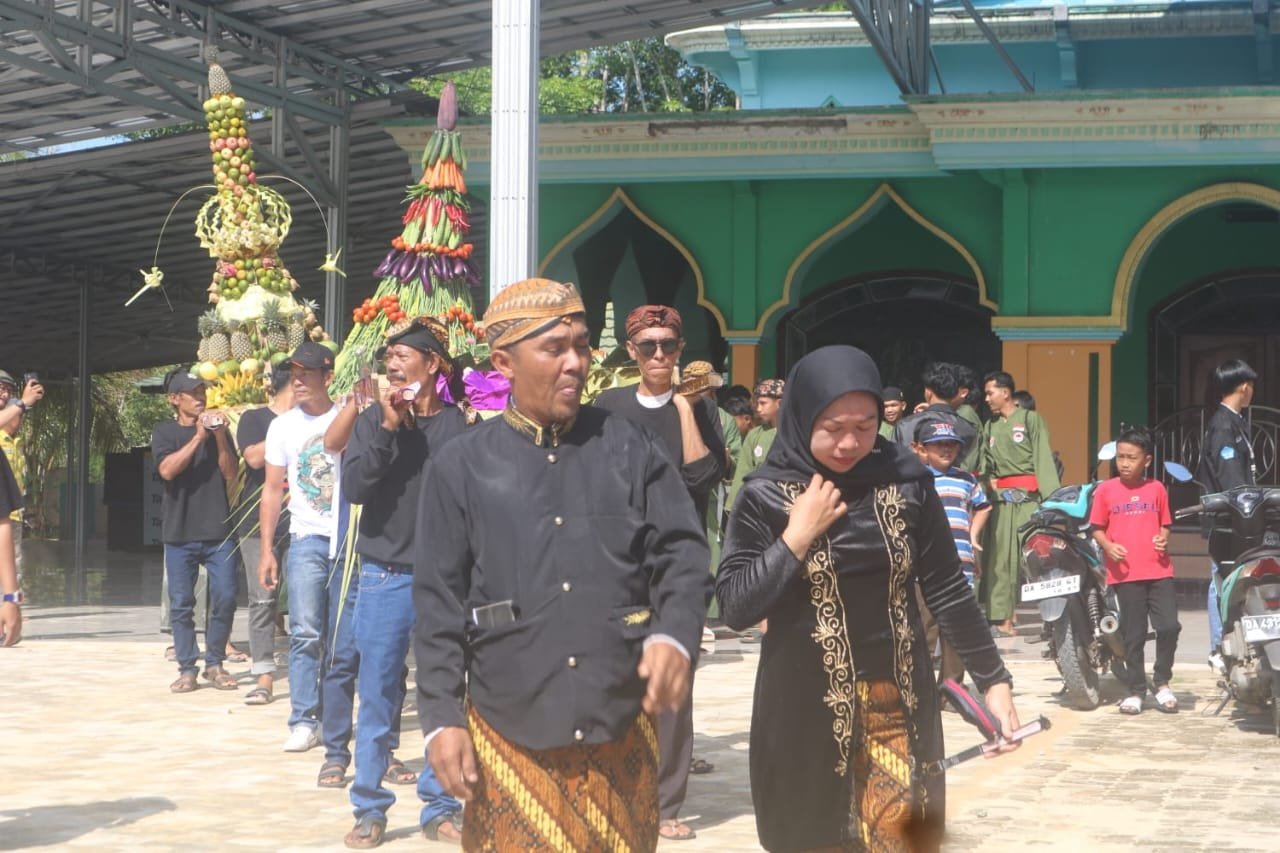 Hidupkan Sejarah Sebelimbingan, Disparpora Kotabaru Gelar Grebek Kampung