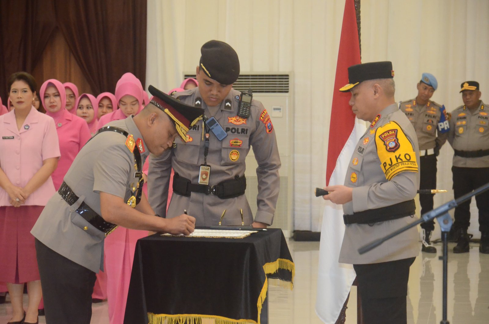Kapolda Kalsel Lantik Brigjen Pol Golkar Pangarso Rahardjo Sebagai Wakapolda