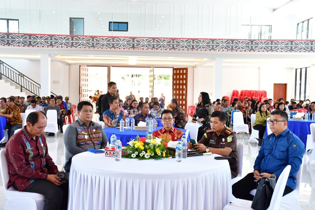 Bupati Samosir Hadiri Sosialisasi Anti Korupsi Oleh Ketua Komisi Kejaksaan RI