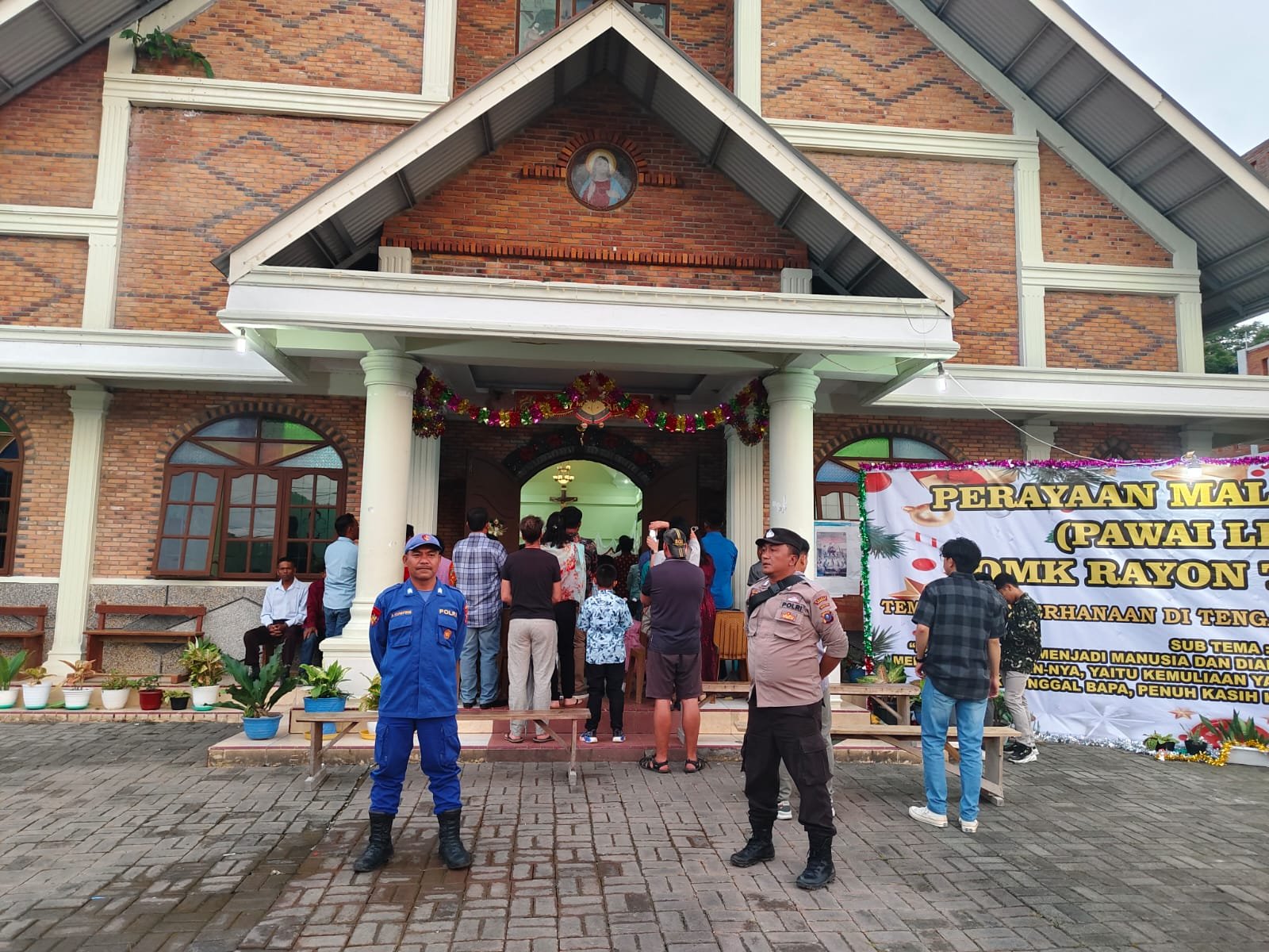 Polres Samosir Pastikan Karnaval, Ibadah Malam Natal Dan Ibadah Natal 2024 Berlangsung Aman