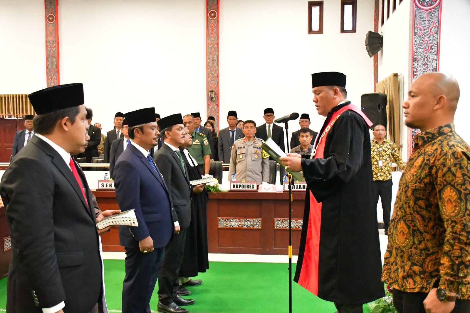 Ketua PN Balige Lantik Pimpinan DPRD Samosir Masa Bakti 2024-2029