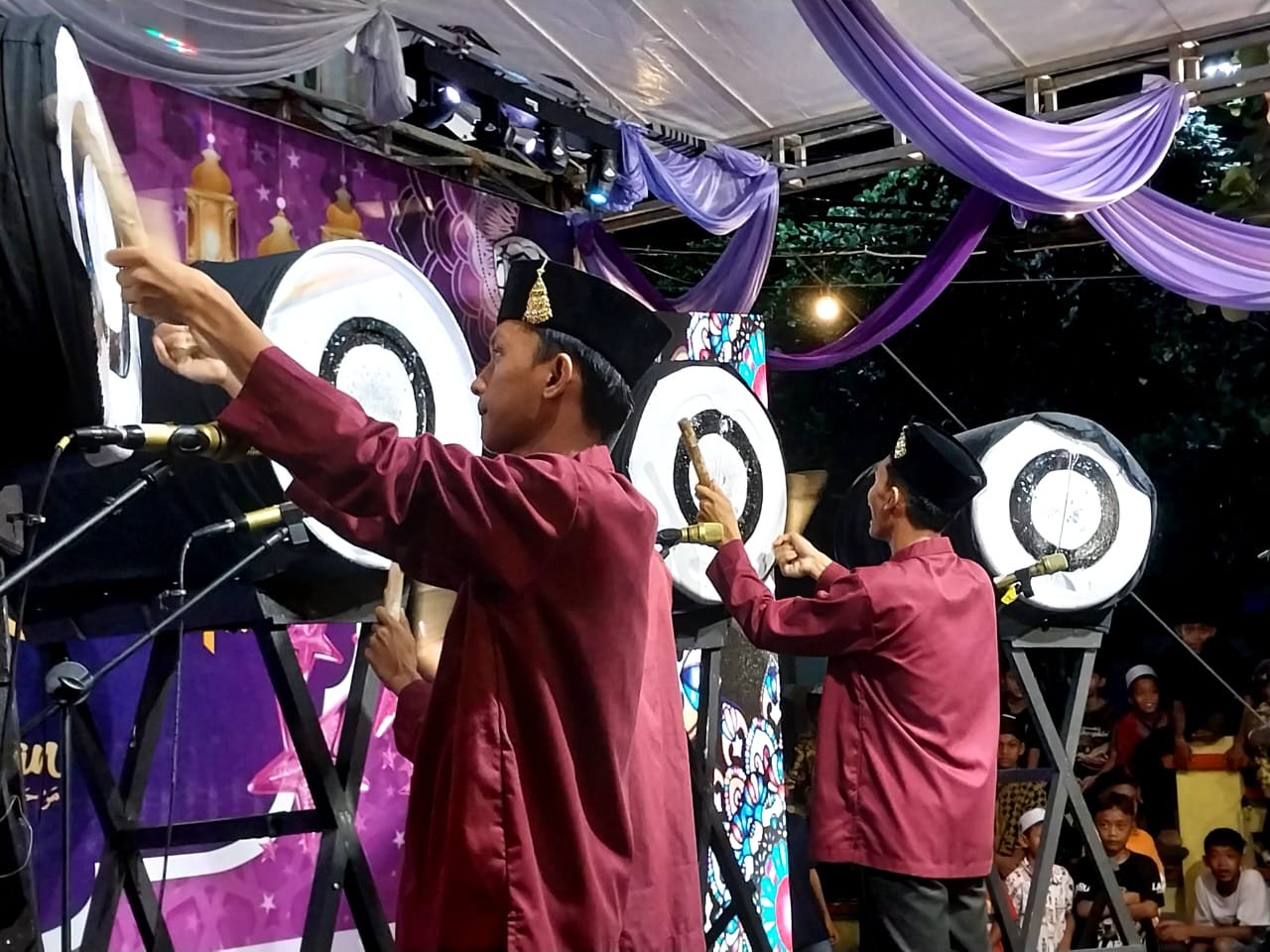 Ratusan Warga Antusias Saksikan Lomba Bedug Takbiran Yang Gelar Pemkab Kotabaru