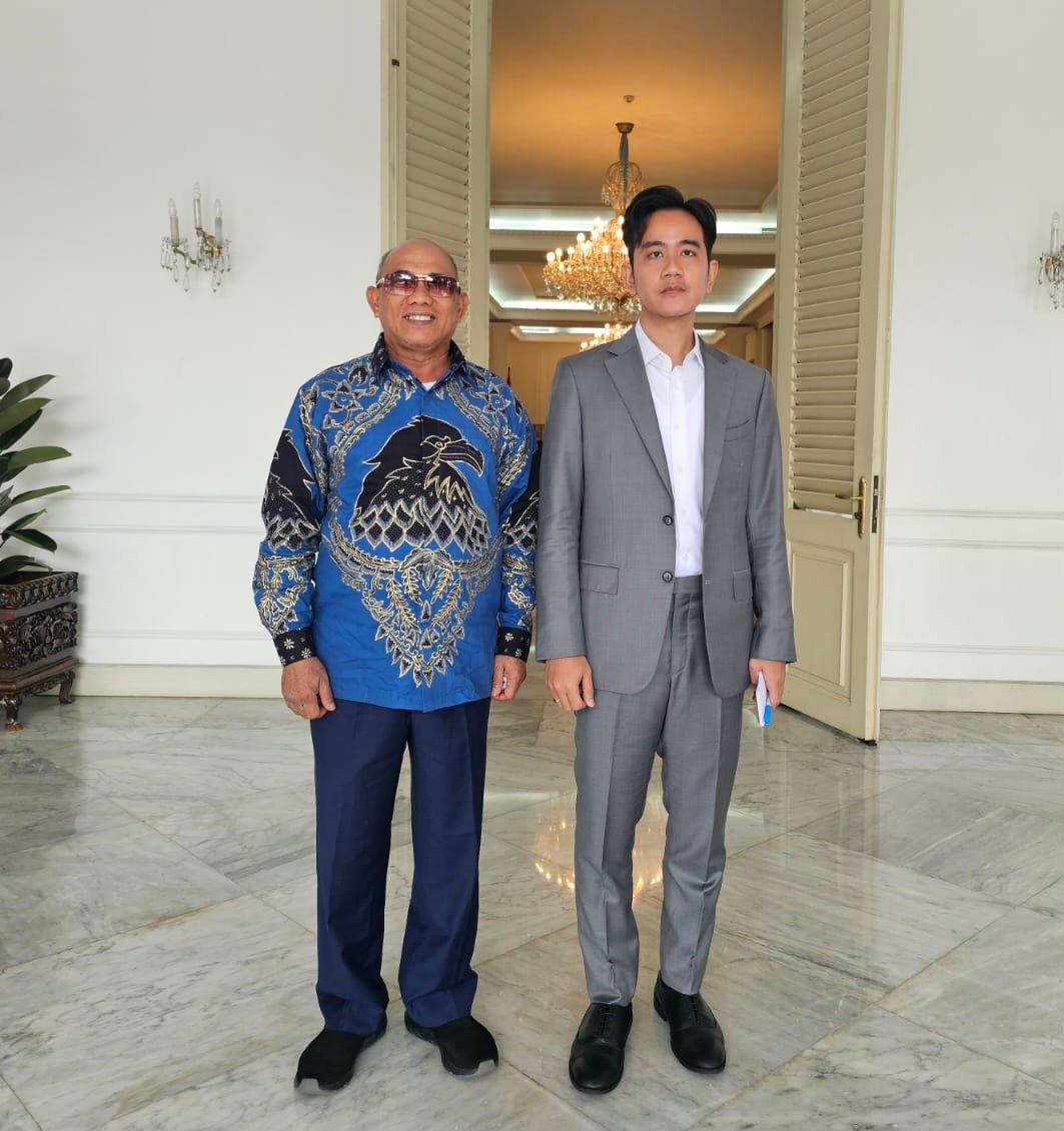 Bupati Kotabaru H. Rusli Temui Gibran Bahas Persiapan Pembangunan Stadion Kotabaru Hebat