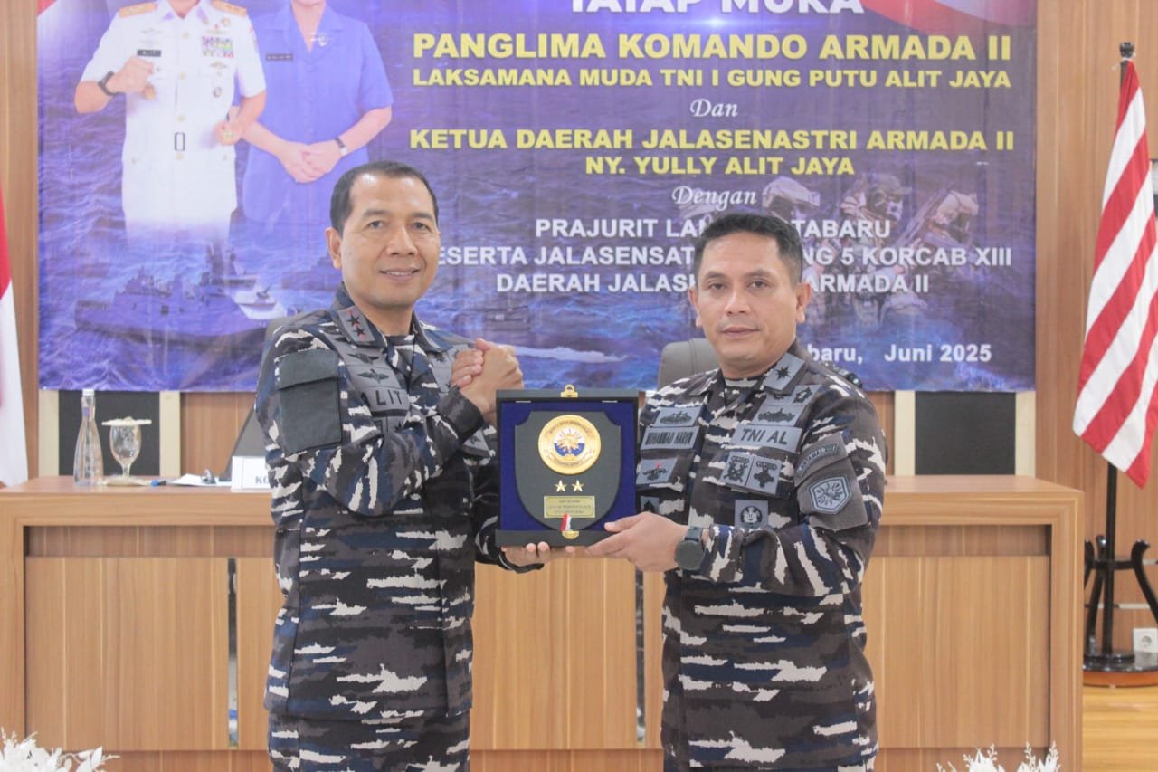 Lanal Kotabaru Sambut Kunker Panglima Koarmada II Laksda TNI I Gung Putu Alit Jaya di Bumi Saijaan